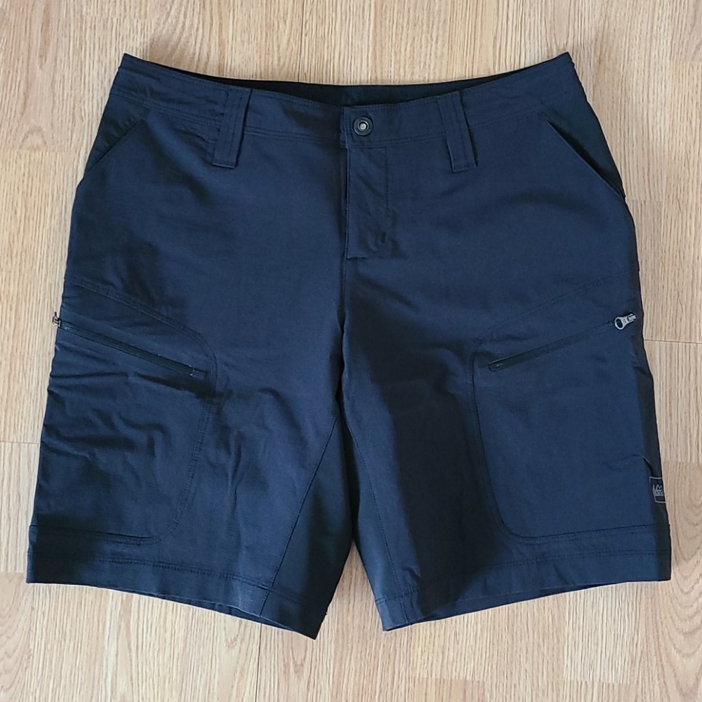 REI Shorts - Black
